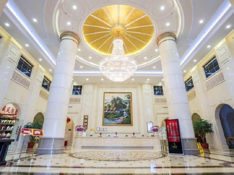 Vienna International Hotel Jieyang People'S Avenue Dış mekan fotoğraf